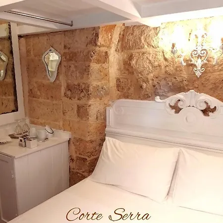 Corte Serra * バーリ